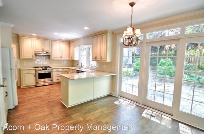 Building Photo - 3 br, 2.5 bath House - 6713 Falconbridge
