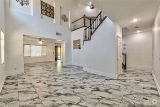 Building Photo - 398 Blue Tee Ct