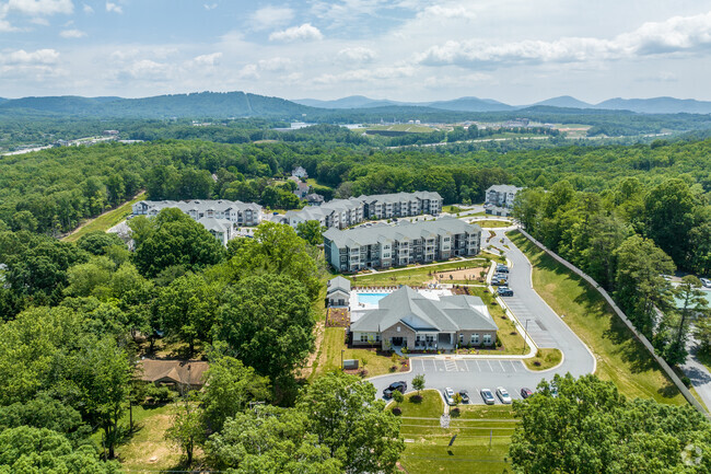 Foto del edificio - Retreat at Arden Farms