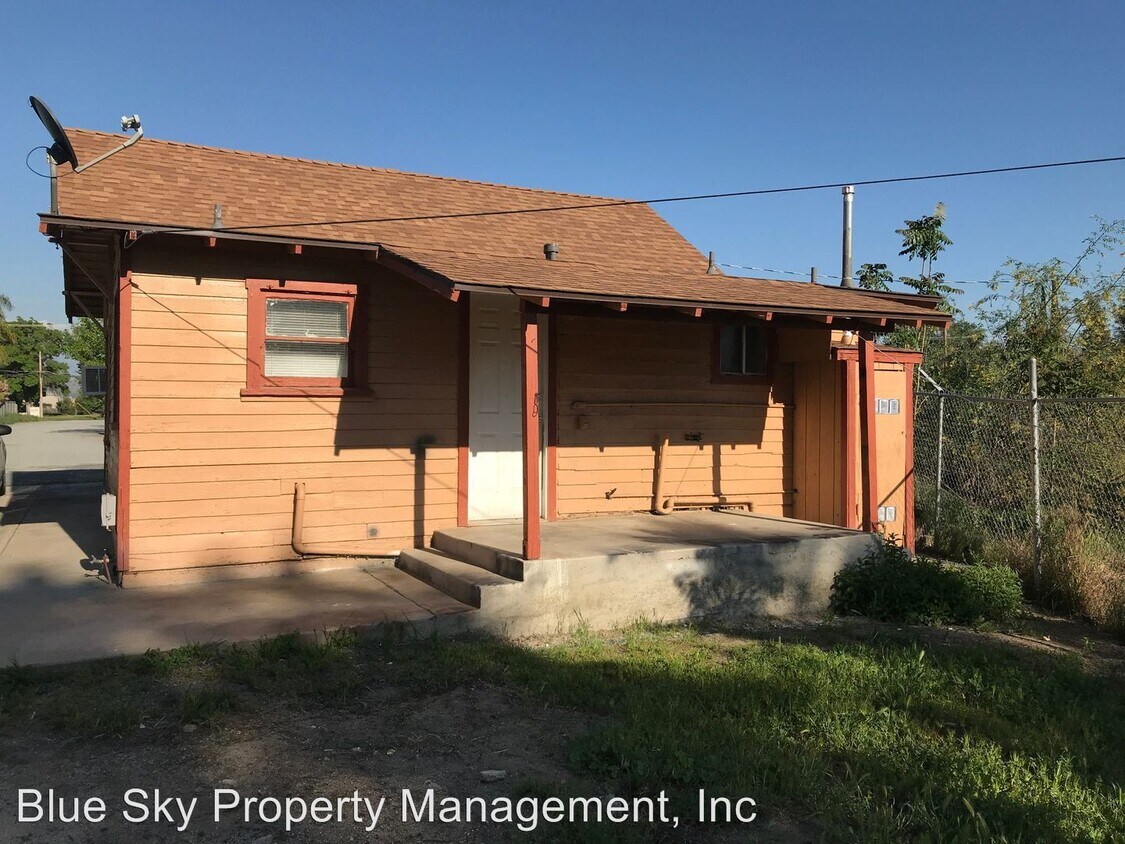 Foto principal - 541 N Newcomb St