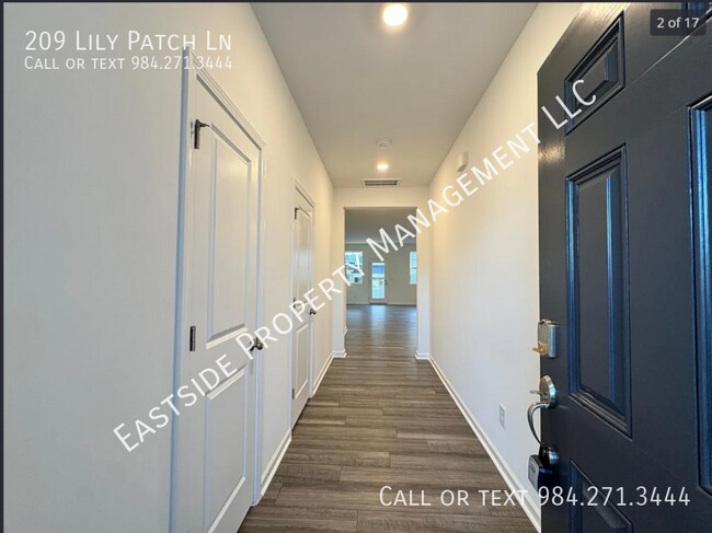 Foto del edificio - 209 Lily Patch Ln