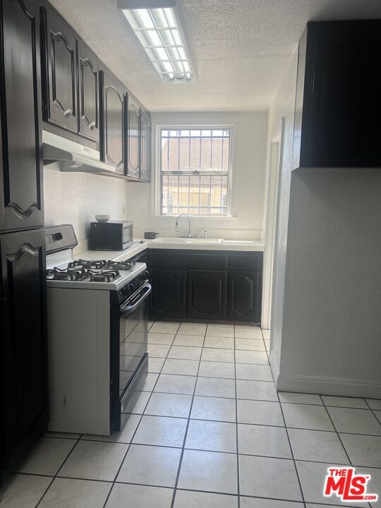 Foto del edificio - 6315 S Victoria Ave