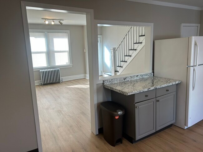 Foto del edificio - 3290 Tilton St
