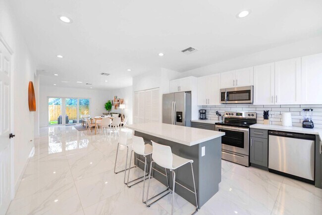 Foto del edificio - 1175 NW 26th St