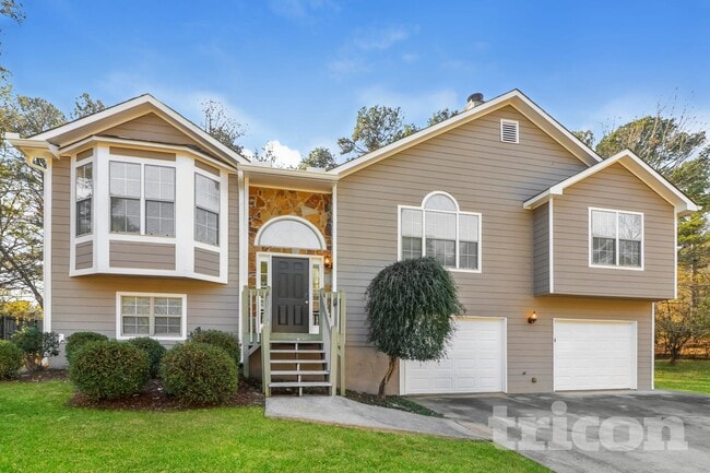 Building Photo - 41 Collins Way