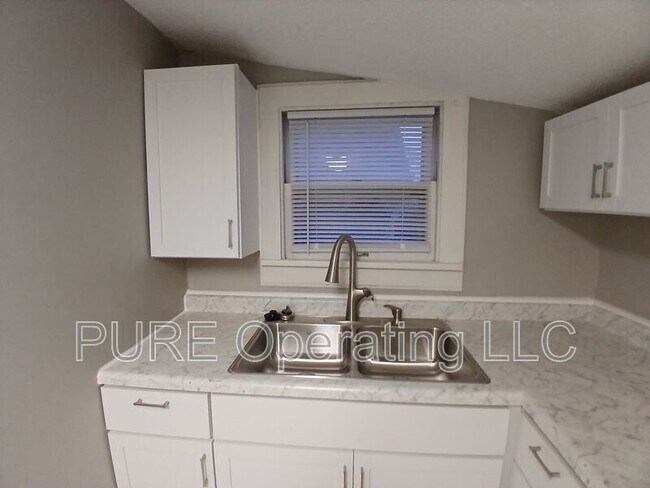 Building Photo - 3929 Patterson St