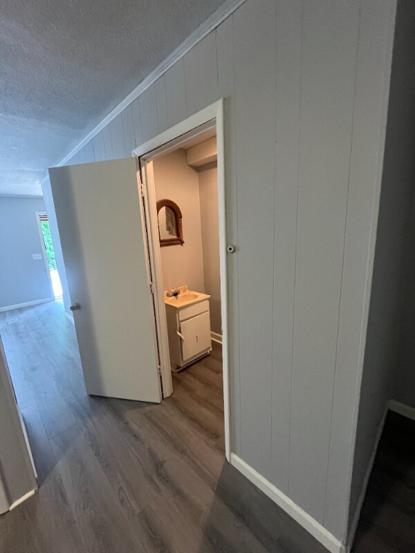 Building Photo - 147 Woodland Dr