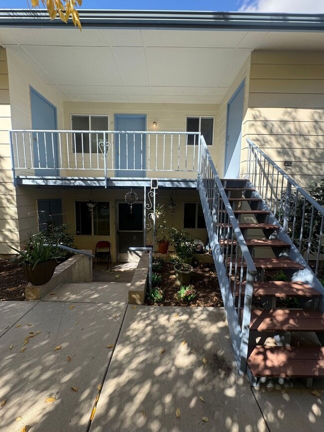 Photo - N Walnut Street Apartment