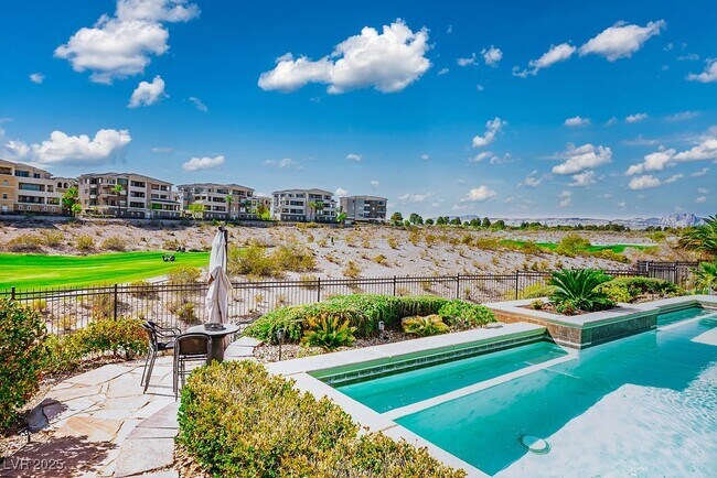 Foto del edificio - 9233 Canyon Mesa Dr