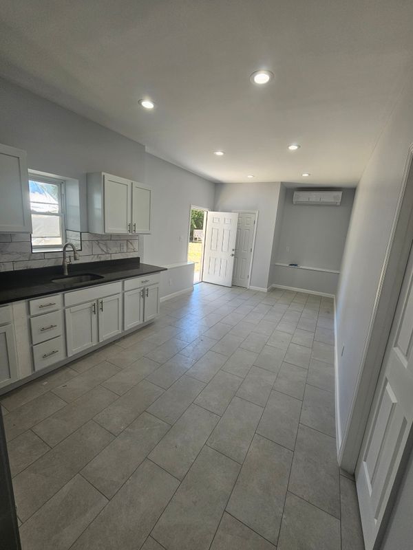 Foto del edificio - 524 Nichols Rd