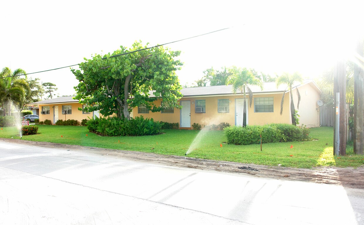 Foto del edificio - 262 SW 23rd St