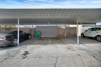 Building Photo - 11002 Hammerly Blvd