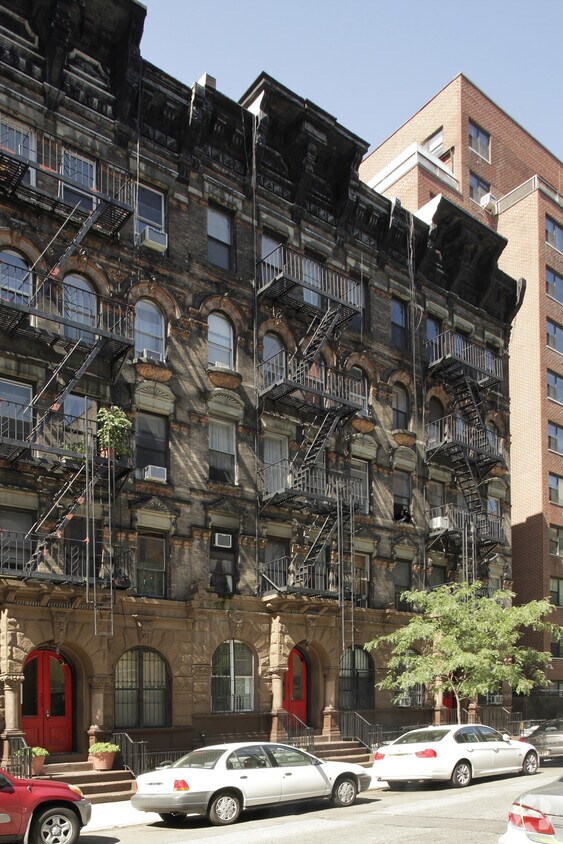 218 - 220 E 27th St - 218-220 E 27th St