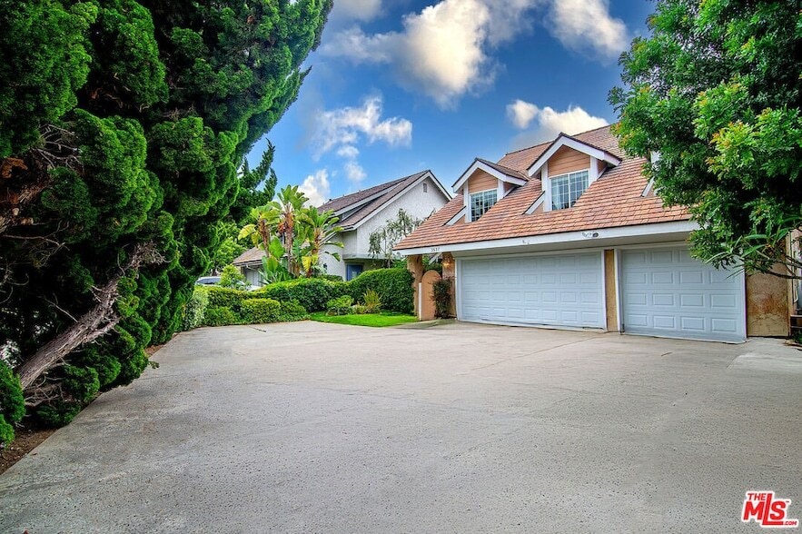 Primary Photo - 3537 St Susan Pl