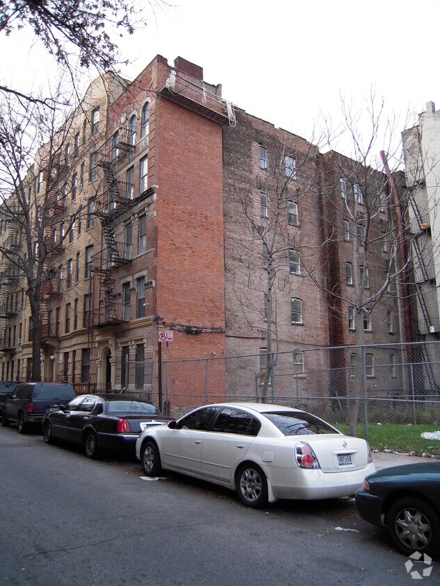 Primary Photo - 303 W 149th St
