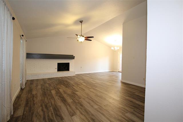 Foto del edificio - 5309 Buckner Dr