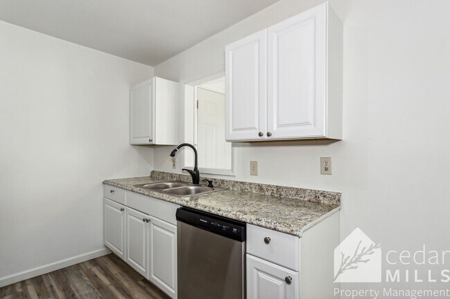 Foto del edificio - Super cute, updated 2 bedroom home