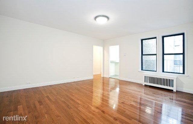 Building Photo - 615 W 150th St