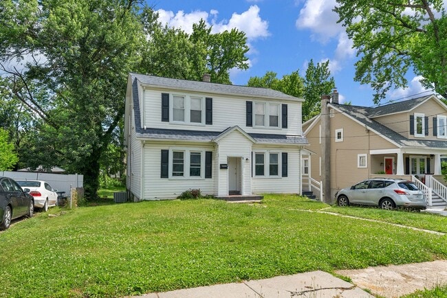 Building Photo - 2802 Berwick Ave