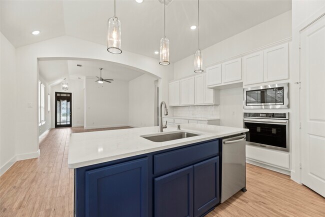 Building Photo - 18402 Mesquite Flts Trl