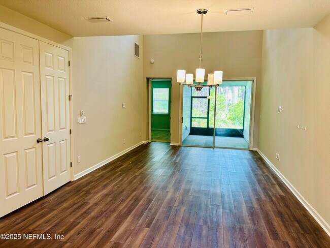 Foto del edificio - 3669 Marsh Reserve Blvd