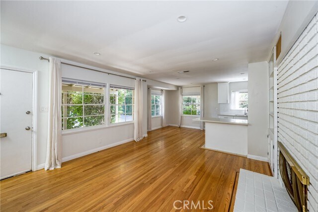Foto del edificio - 15744 Hart St