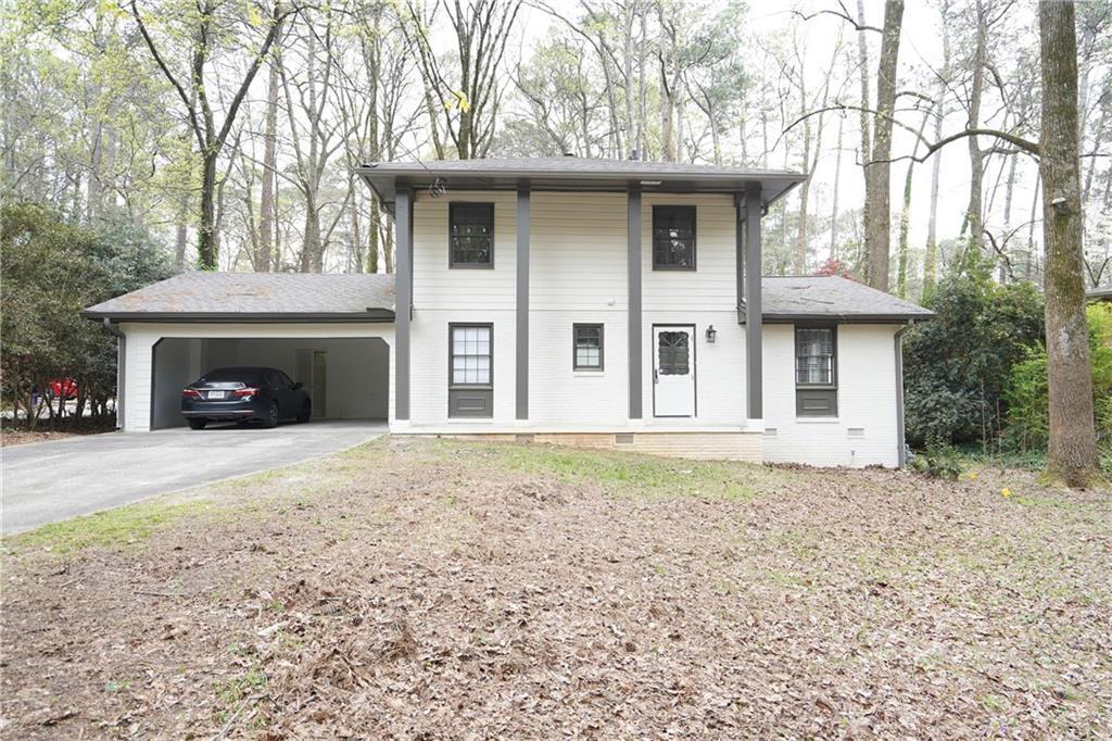 Primary Photo - 2221 Pinecliff Dr NE