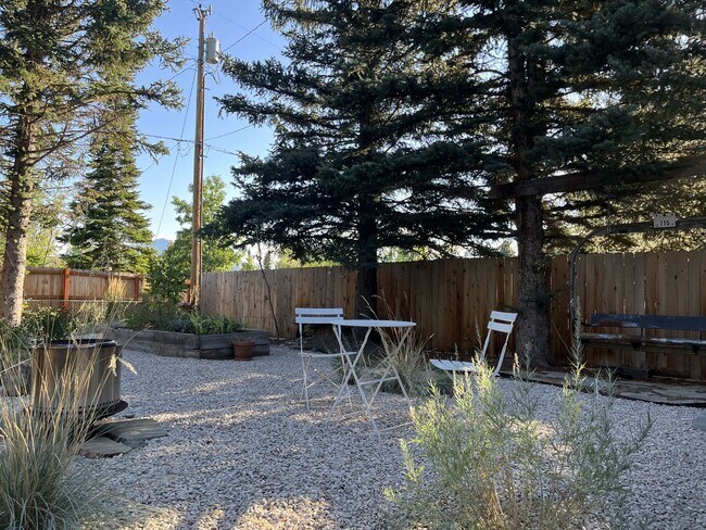 Building Photo - Fully Furnished Home for Lease Near Hospit...