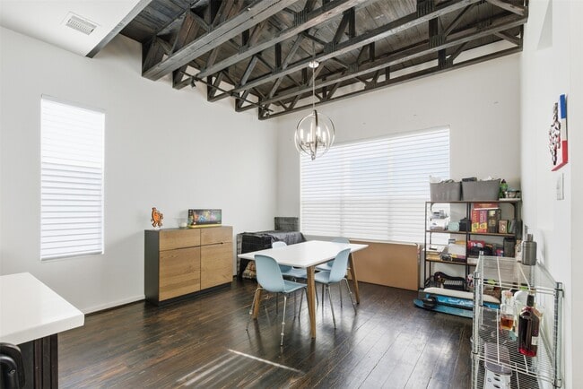 Foto del edificio - 4704 Crawford St