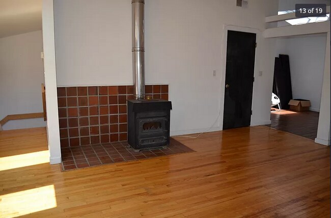 Foto del edificio - Stunning East Rock 3BR/2BA with Private Sk...