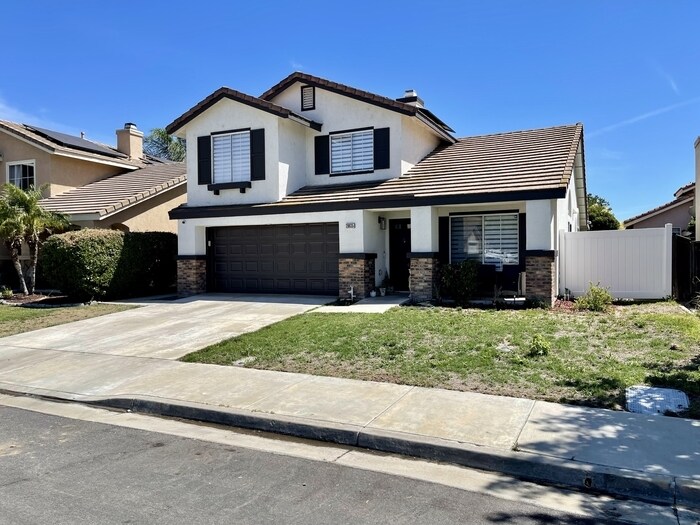 Primary Photo - 28635 Sand Island Way