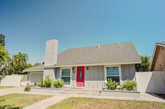 Building Photo - 655 N Noble St