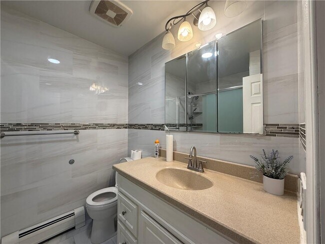 Foto del edificio - 1922 W 13th St