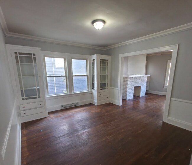 Foto del edificio - 1619 Hillcrest Rd