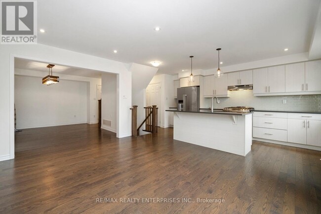 Building Photo - 1656 Clitherow St