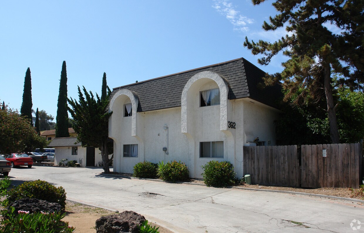 Primary Photo - 392 Pala Vista Dr