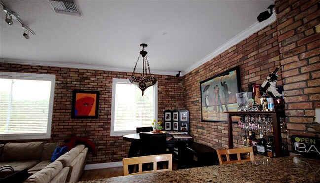 Foto del edificio - 2870 S Oasis Dr