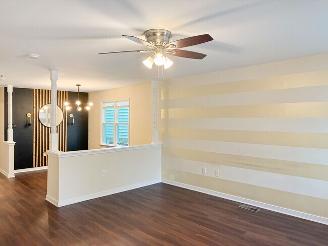 Building Photo - Updated 3 Bedroom in Manchester!