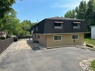 Building Photo - 251 Elmwood Ave