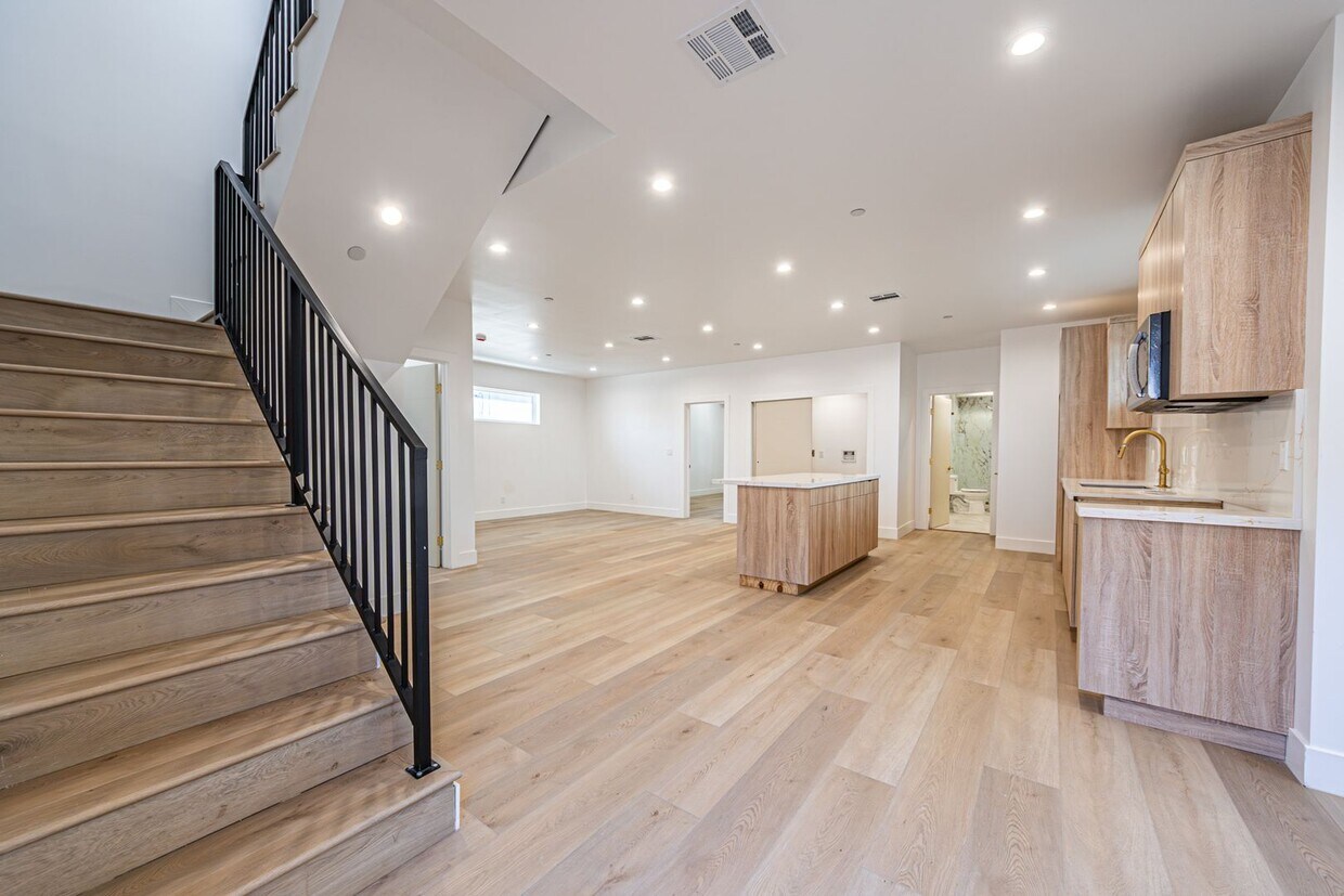 Foto principal - 240 N Dillon St