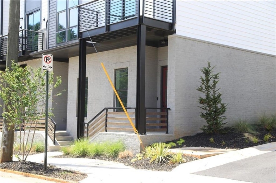 Photo - 1350 May Avenue SE Unit 20