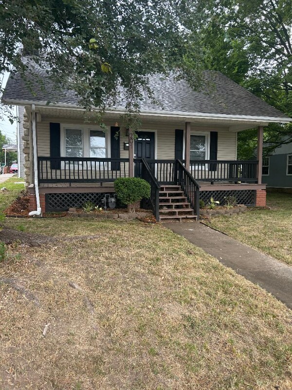 Foto principal - 201 S Neconi Ave