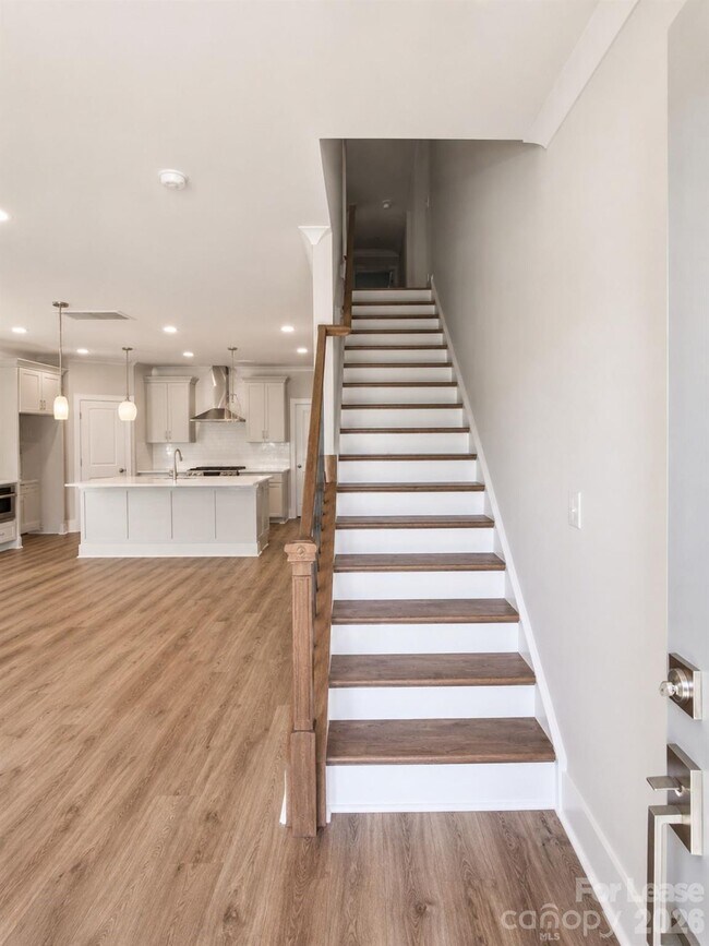 Foto del edificio - 4638 Dogwood Pl