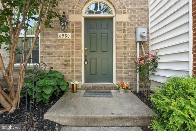 Foto del edificio - 6980 Landseer Drive
