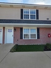 Building Photo - 2302 SE Jayel Terrace