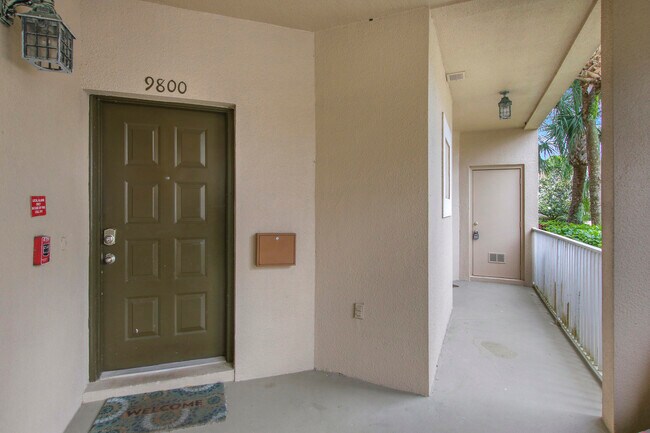 Building Photo - 9800 Perfect Dr