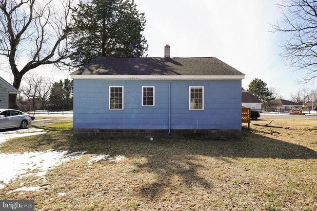 Foto del edificio - 8369 Nylon Ave