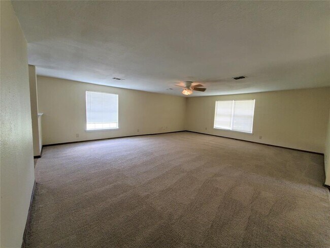 Building Photo - 2530 Greenfield Acres