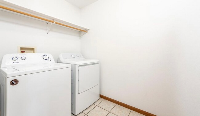 Foto del edificio - 307 S Laurel St