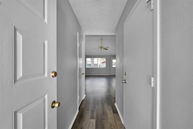 Foto del edificio - 24119 Spring Day Ln